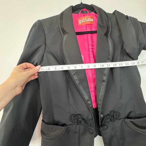 Authentic Vintage John Galliano Black Blazer – Size 42  (US 6) – Made in Italy - Picture 11 of 17